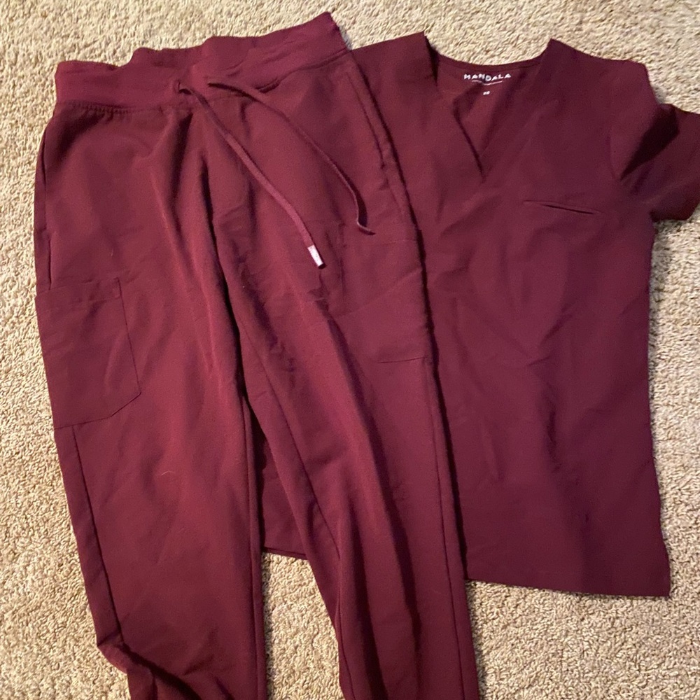 Mandala Maroon Scrub SET